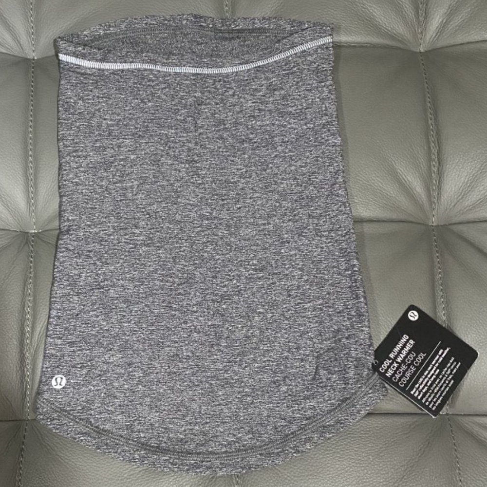 Lululemon Cool Running Neck Warmer Scarf